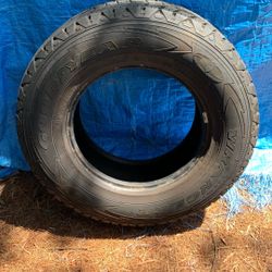 Tire P255/75 R17