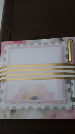 Hallmark pads w pen