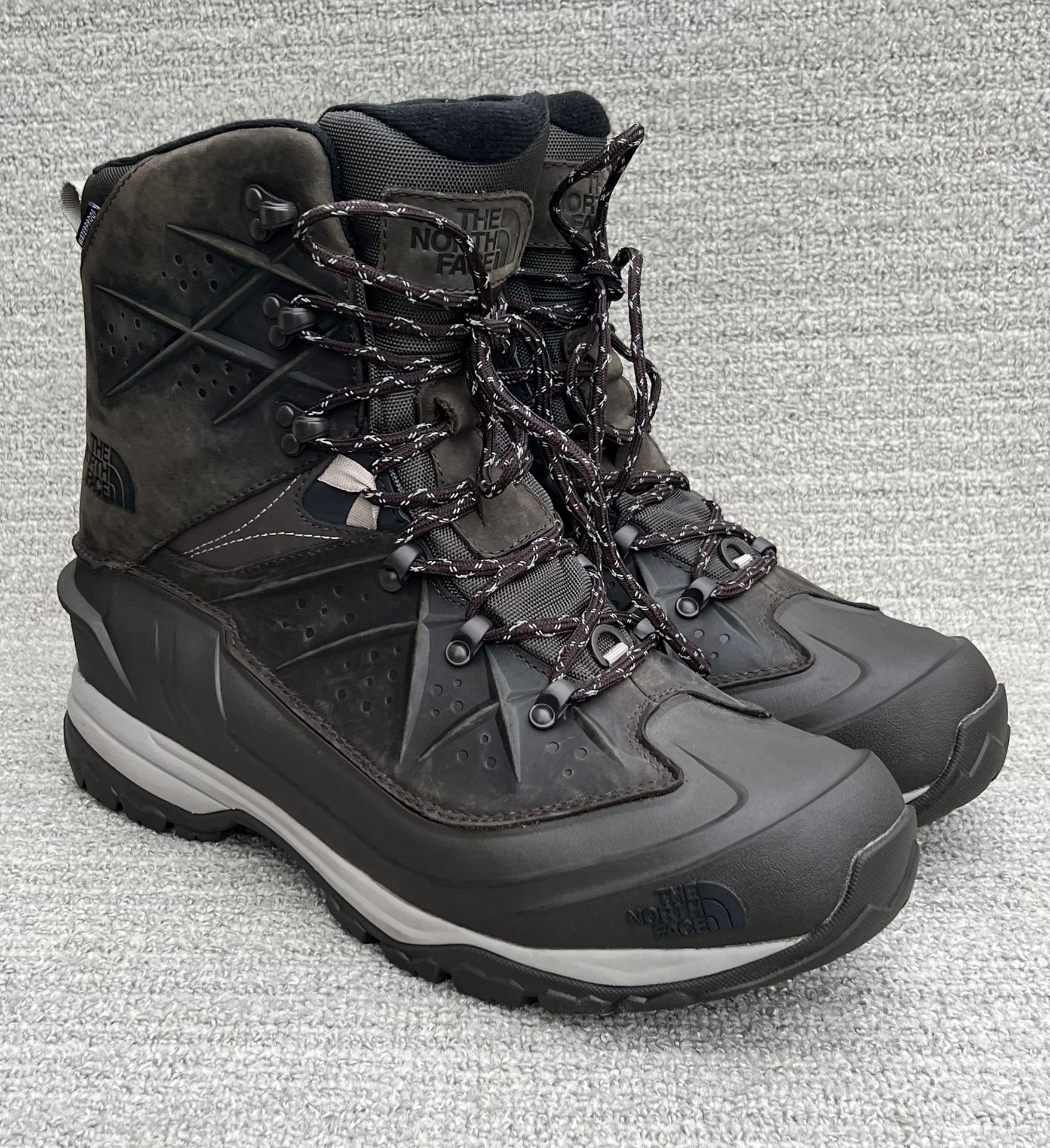 THE NORTH FACE Chilkat EVO II Brown Waterproof Hiking Boots Men's Size 11.5 US