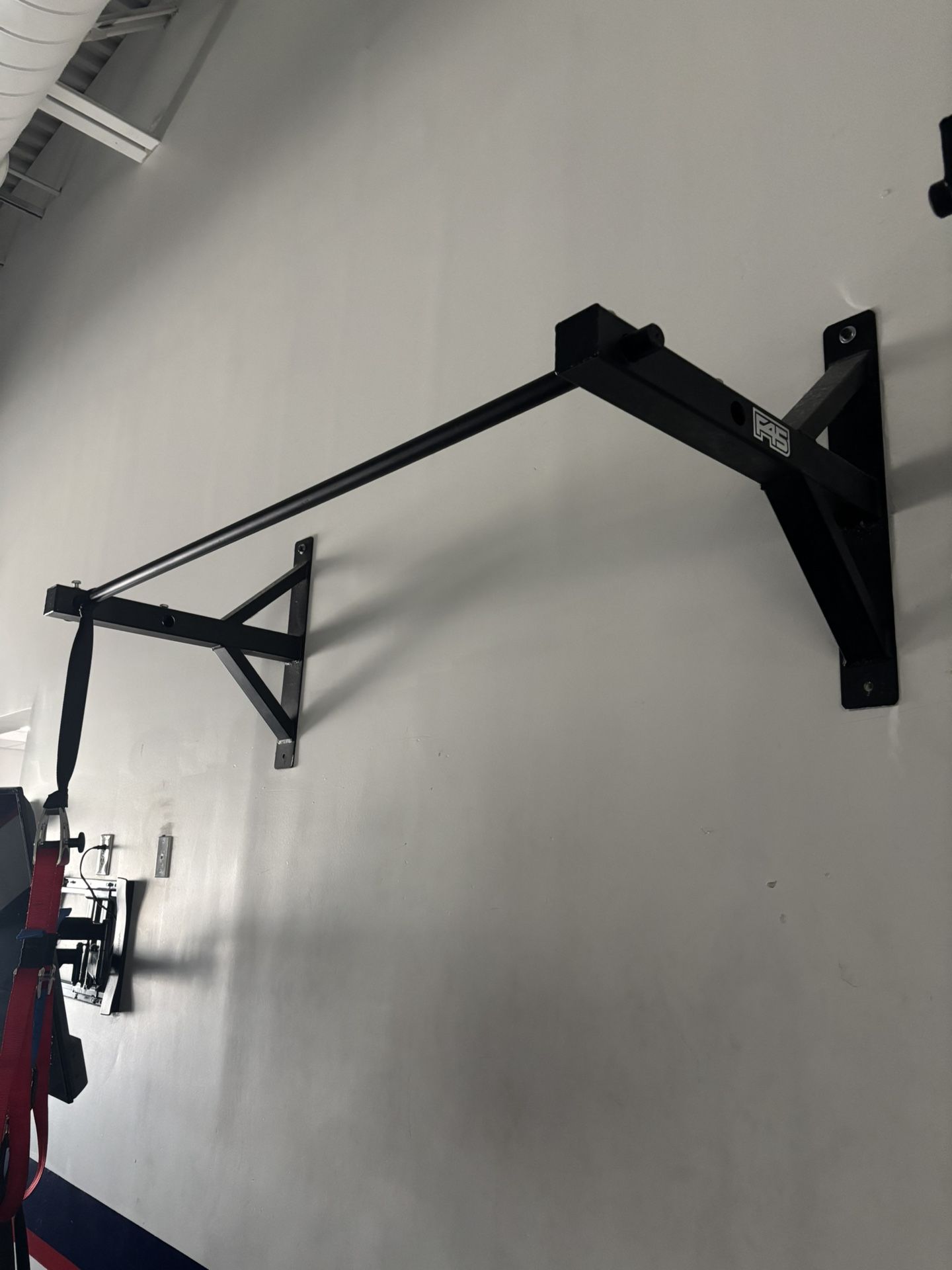 Wall Mounted Heavy Duty Pull Up Bars