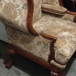 Large Wingback Arm Sitting  Chair