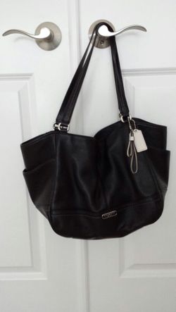 Coach medium size purse