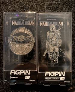 Figpin Walmart Exclusive The Mandalorian and The Child in Pram