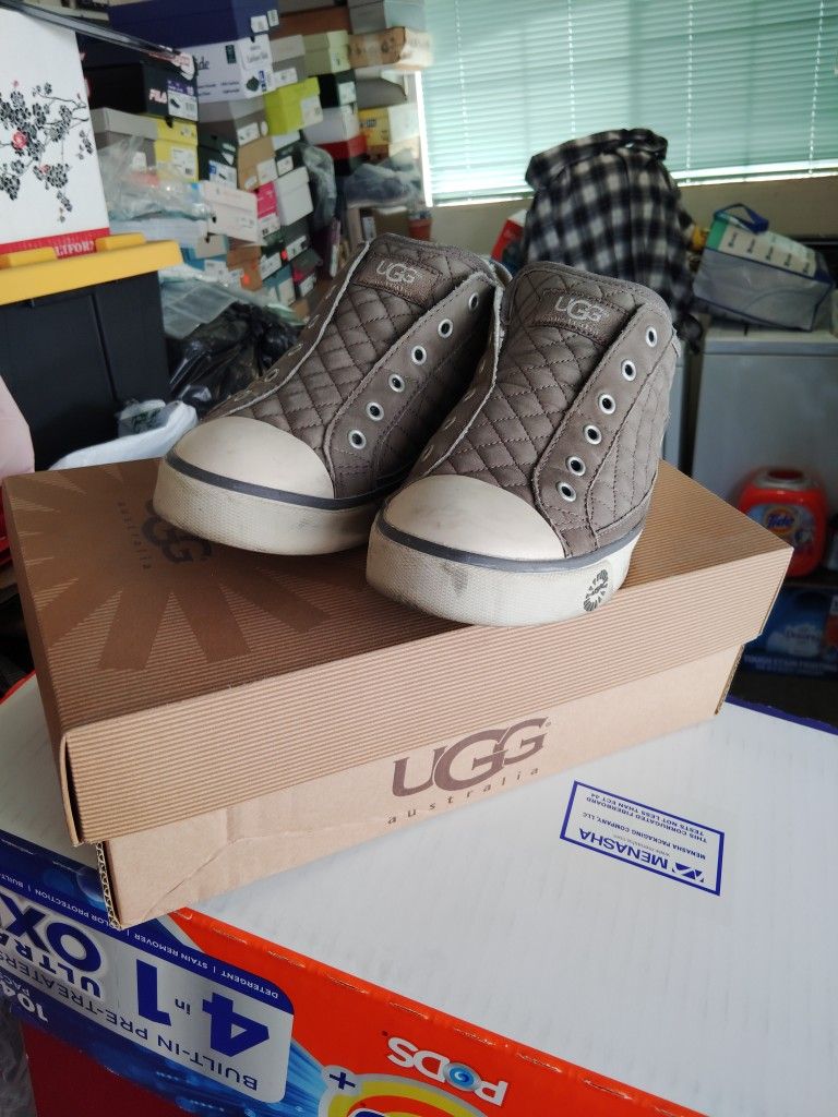 UGG Laela Quilted Womens Shoes