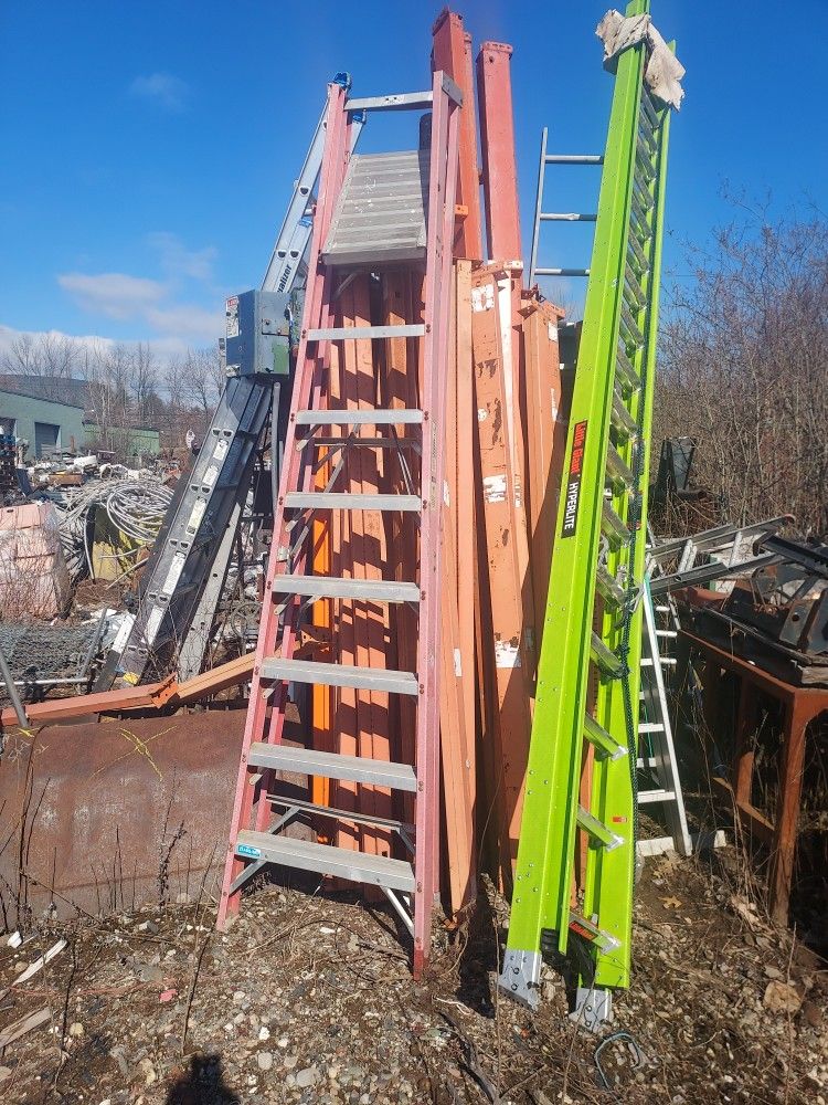 8 Foot Stepladder