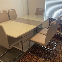 Dining Table  Set 7 Piece  . table With The 6 Chairs 