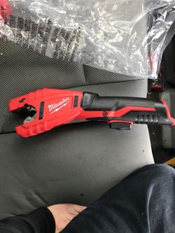 Milwaukee copper cutting tool brand new
