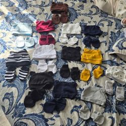 Baby Hats And Gloves 