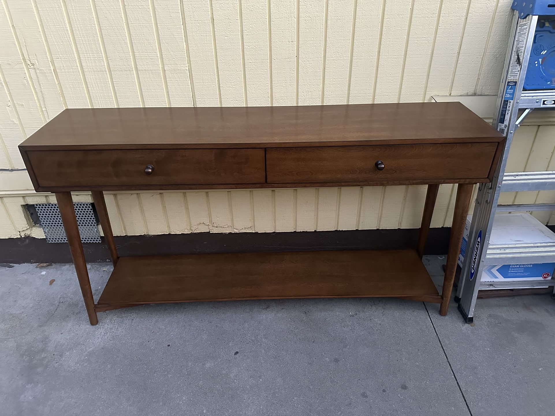 Accent Table