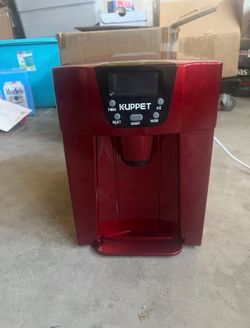 Kuppet Ice Maker