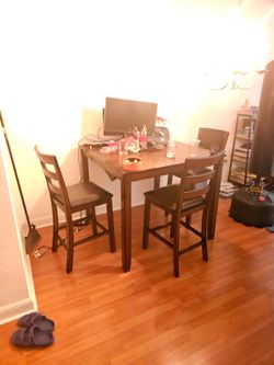 Counter Height Dining Table with 4 Chairs