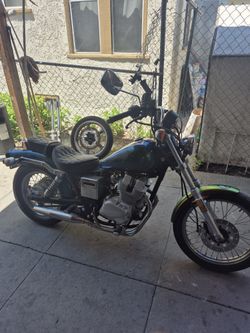 1986 Honda Revelde 250 Custom Paint