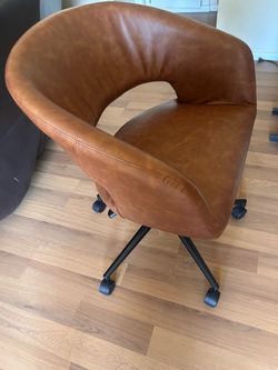 Desk chair