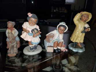 38 ASSORTED M. HOLCOMBE "ALL GOD'S CHILDREN" NUMBERED COLLECTIBLES