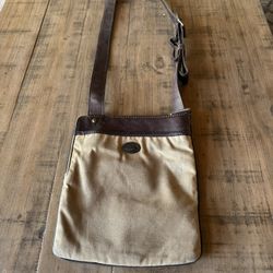 Fossil Over The Shoulder Travel Pouch