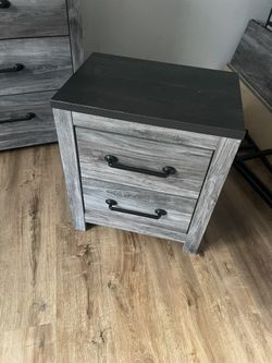 Bed Size Dresser 