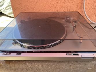Technics DIRECT DRIVE AUTOMATIC TURNTABLE