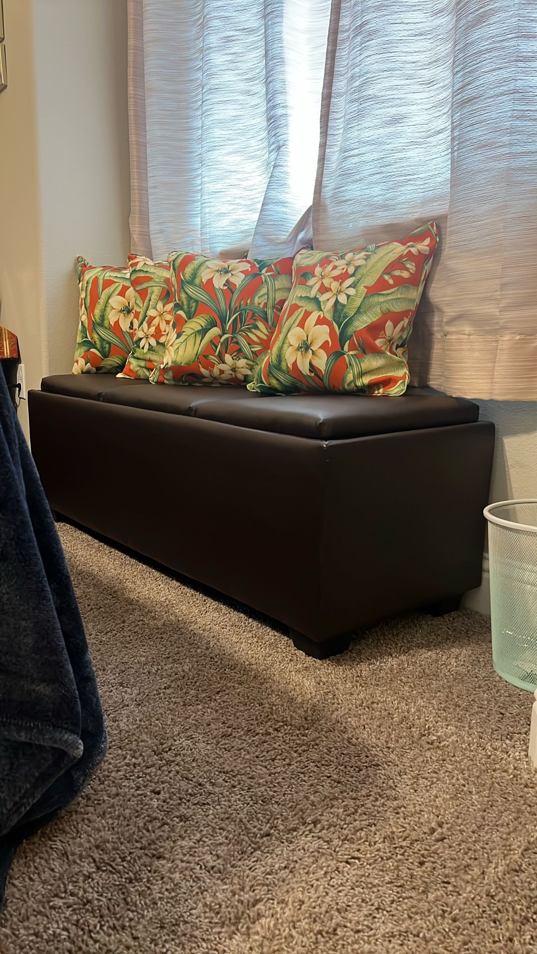 3 Seater Brown Bench W/Storage