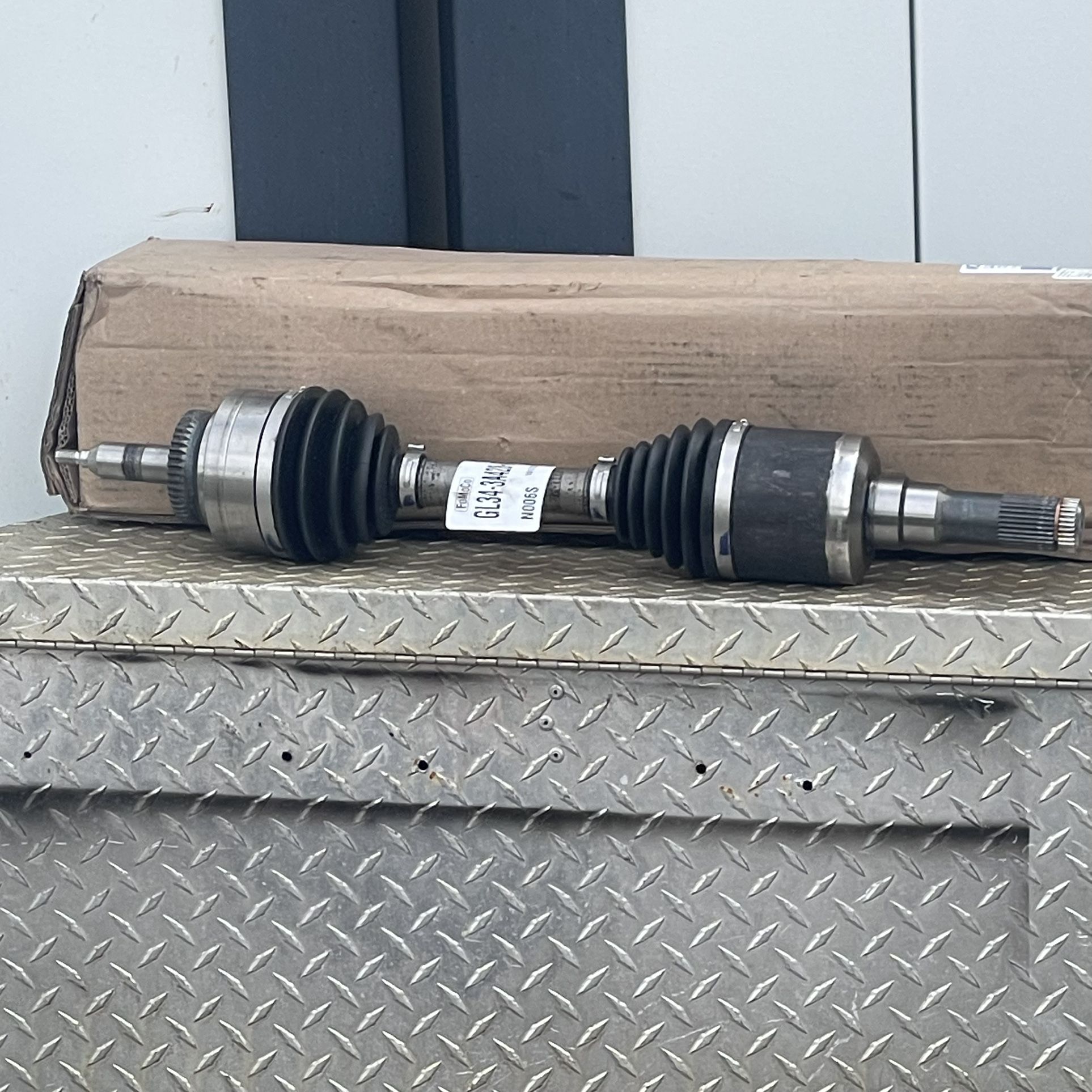 Ford F-150/Ford Expedition/Lincoln Navigator CV-Axle