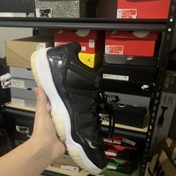 Jordan 11 72-10 Size 12 Men 