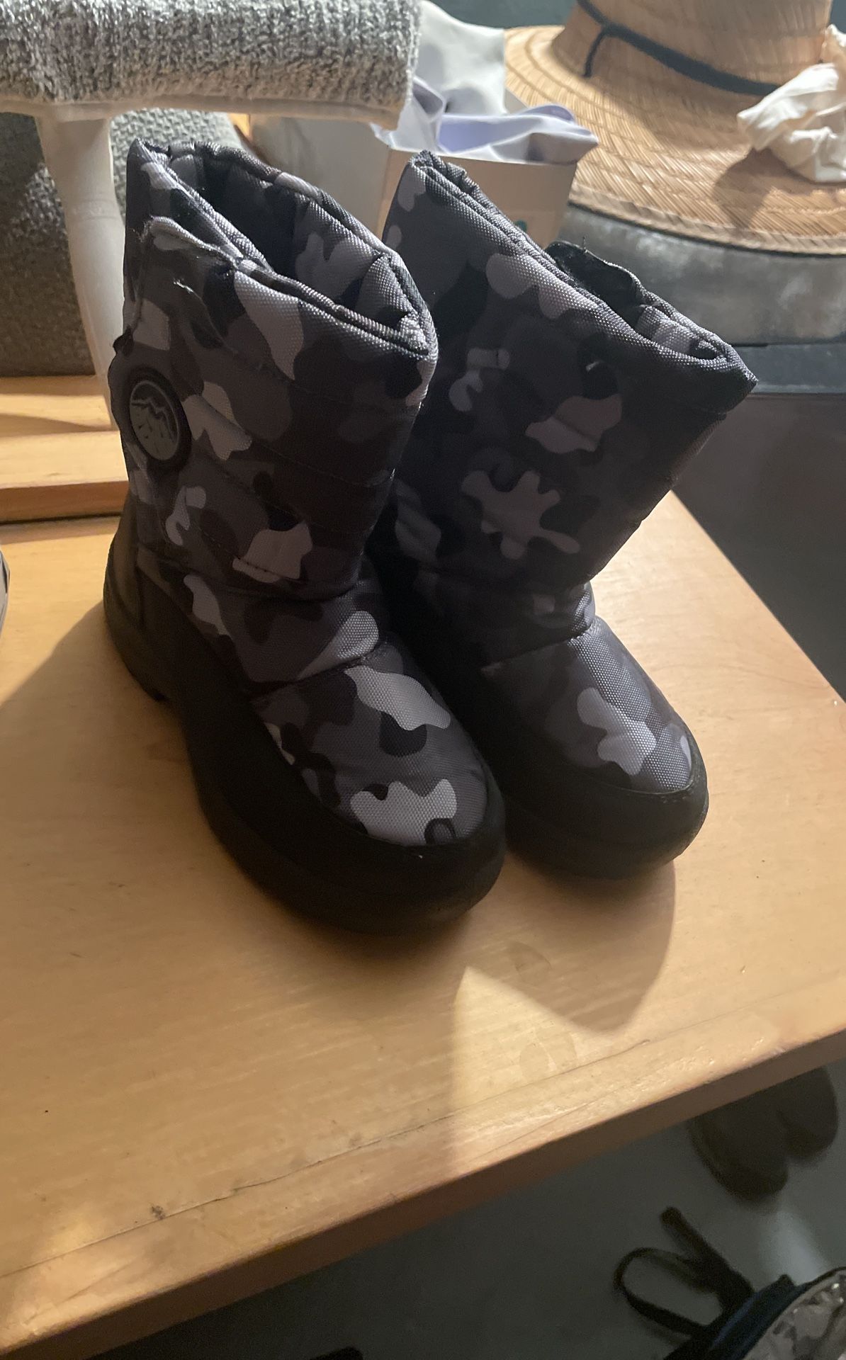 Snow Boots