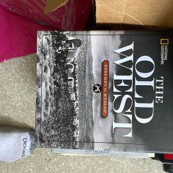 Nat Geo - Dean Koontz- Lee Child - John Grisham - 