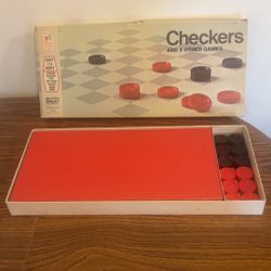 Checkers Board Game 1970