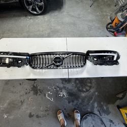 Volvo xc40  Headlights