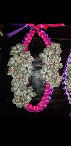 Graduation leis