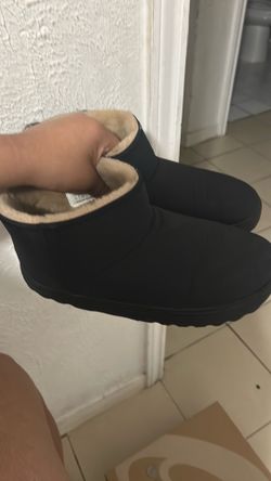 Snow boots