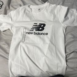 New Balance Logo T-Shirt Size XL