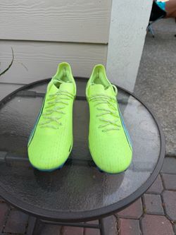 Puma ultra soccer cleats