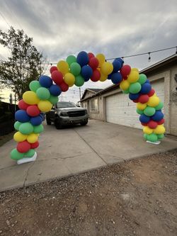 Balloon Garlands And Archs stands