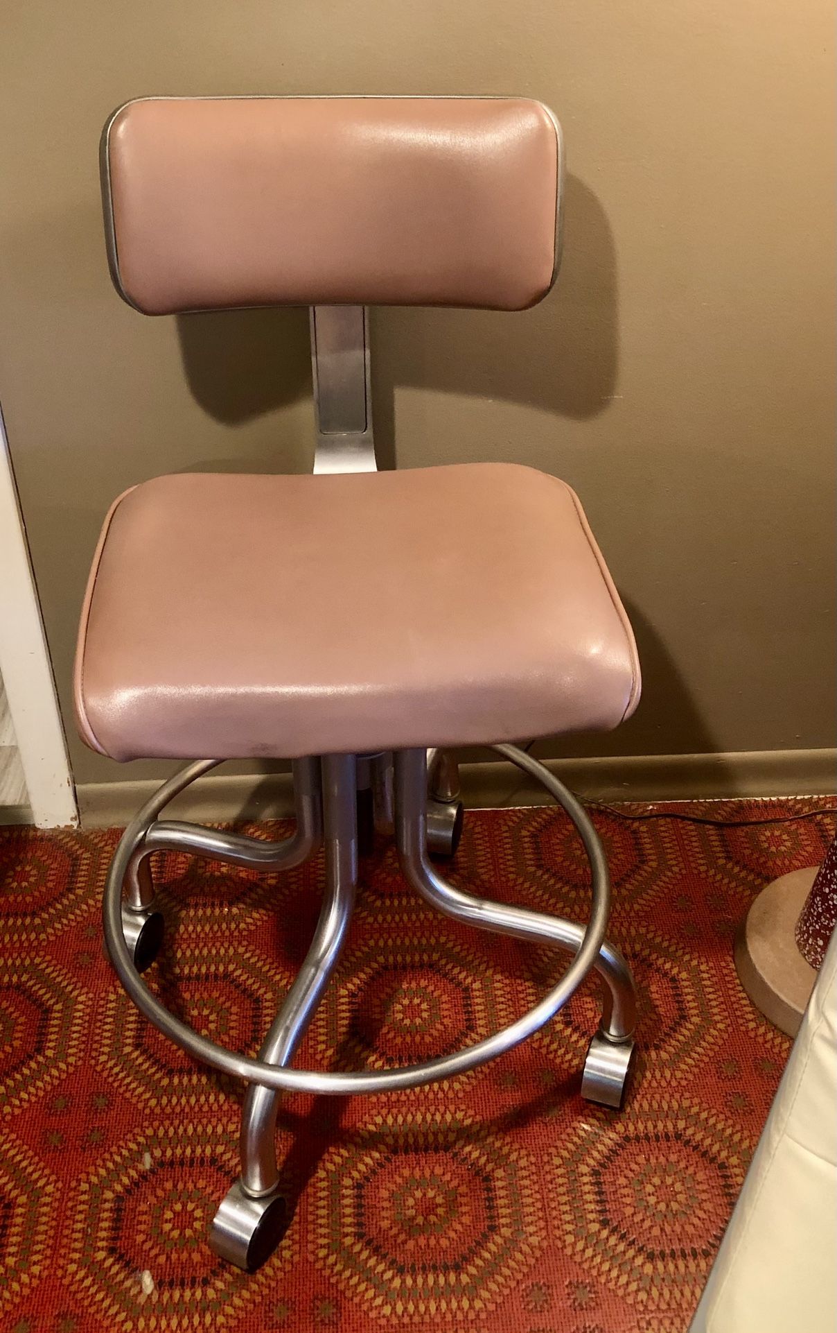 STOOL