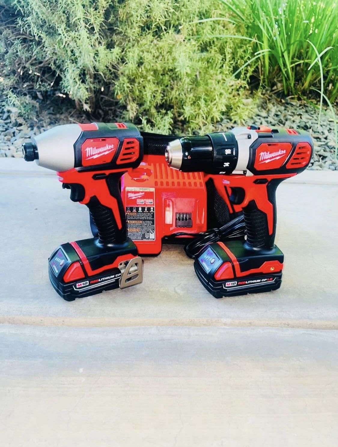 Milwaukee M18 18V Hammer Drill/Impact Driver Combo Kit +2-1.5Ah Battery + Charger & Bag New