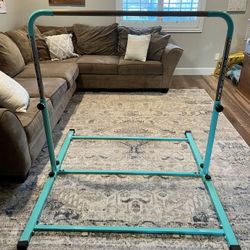Gymnastics bar