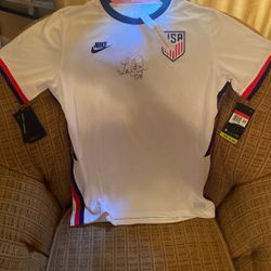 Landon Donavan Autographed Shirt