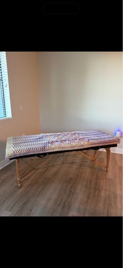 Lash Bed