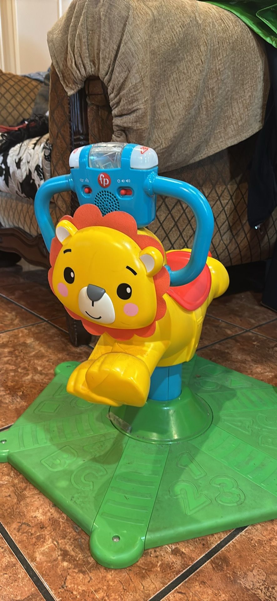 Bounce and spin lion for kids