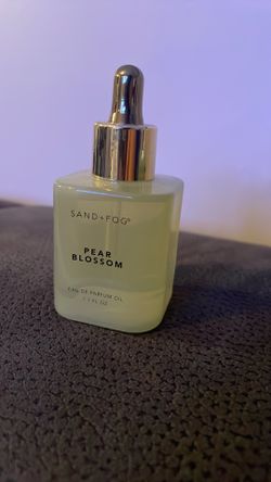 Sand and Fog pear blossom parfum oil