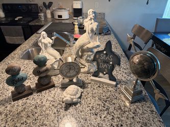 Lot of Ocean/Beach Decor
