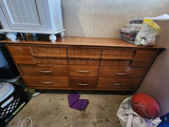 Dresser