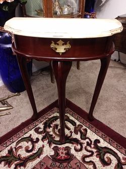 Small Queen Anne Style Accent Table