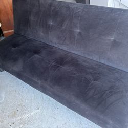 Black Futon 