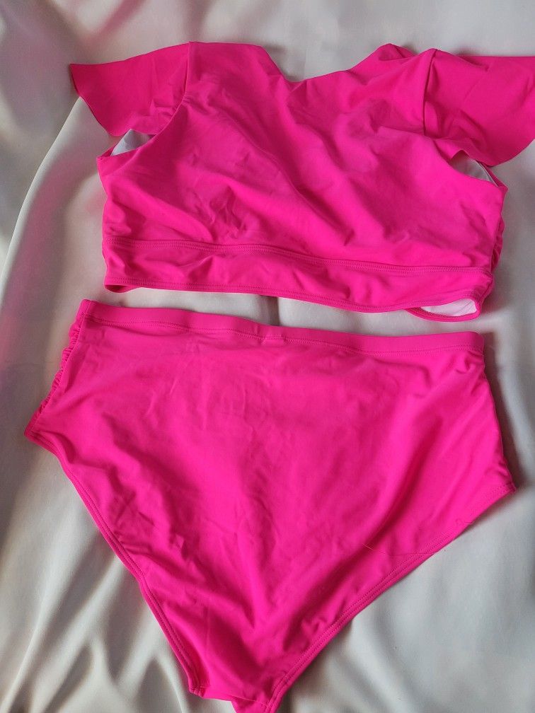 *NEW*YONIQUE* Pink **2 piece**PLUS SIZE* high waisted..tummy control..short sleeve..**Size 20W**