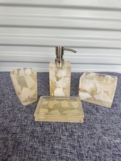 4 pc bathroom decor - model home decor