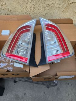 Toyota Rear lites 2015