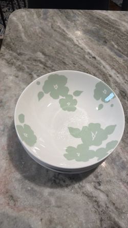 Set of 6 Lenox dinner bowls, floral silhouette mint