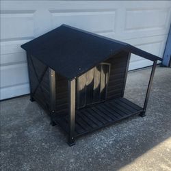 41" L x 41" W _ Medium Lined Dog House Handmade Outdoor Patio Kennel Crate Carrier Bed Pet Furniture