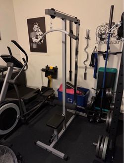 Lat Pulldown Machine